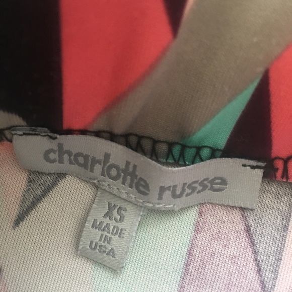 Fitted BodyCon printed Skirt XS 💜💕 - Picture 2 of 2